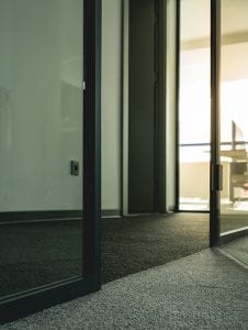 image 3 of 9 – Interfloor Savona-SDN – Kleur 539 en 577 – Hal kantoorruimte