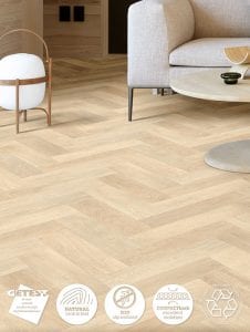 image 2 of 9 - Interfloor Modern Wood - kleur 462 - Detail vinylvloer met trendy visgraat motief