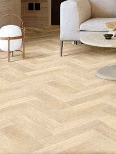 801_Interfloor-Modern-Wood_kleur-462_Living-detail-visgraat-PVC