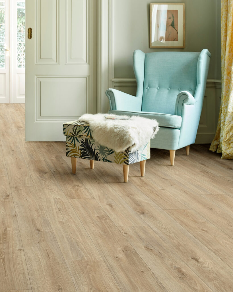 801_Interfloor_ModernWood_Kleur833_stoel_zitje_zithoek