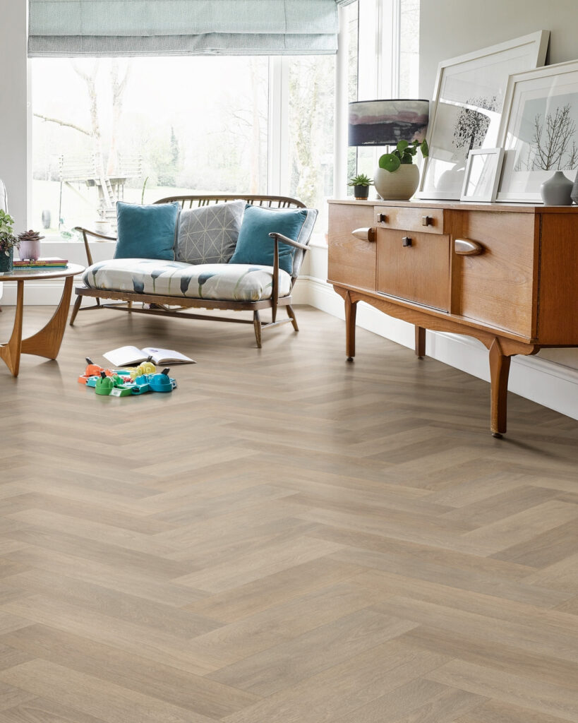 801_Interfloor_ModernWood_kleur834_woonkamer_speelgoed_kids