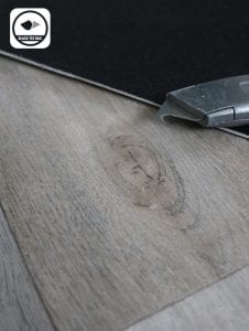 Interfloor-Black-Tex-Back_Logo-onderzijde-rug-vinyl